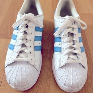 Men’s Adidas Superstar Size 8.5 /Women size 9.5